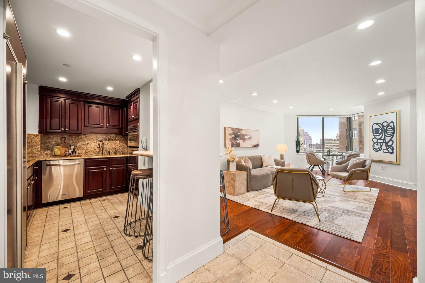202 W Rittenhouse Square 10 1809  Philadelphia PA 19103 photo