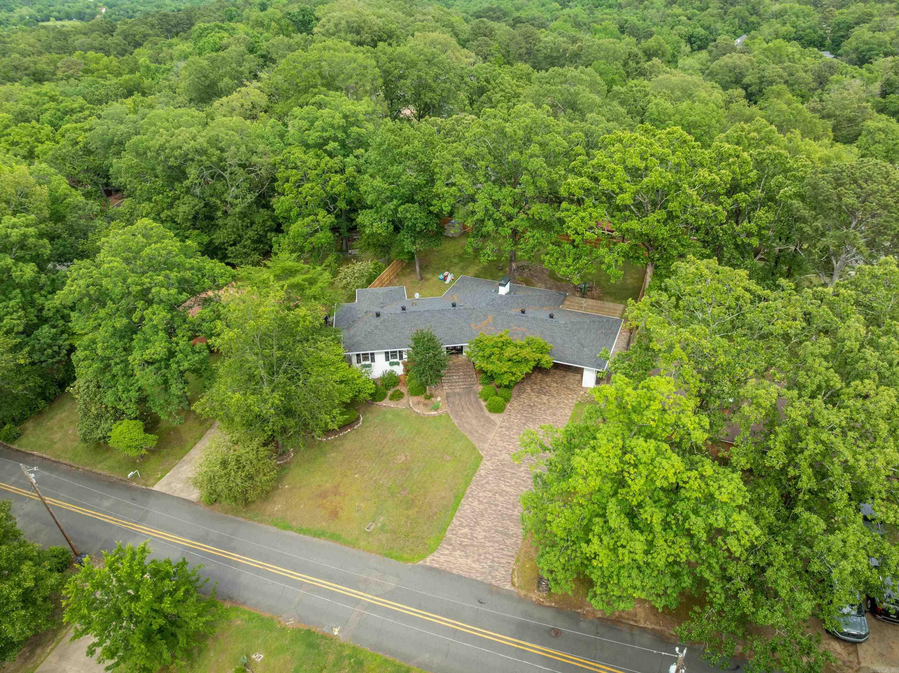 Property Photo:  308 Bellaire  AR 71901 