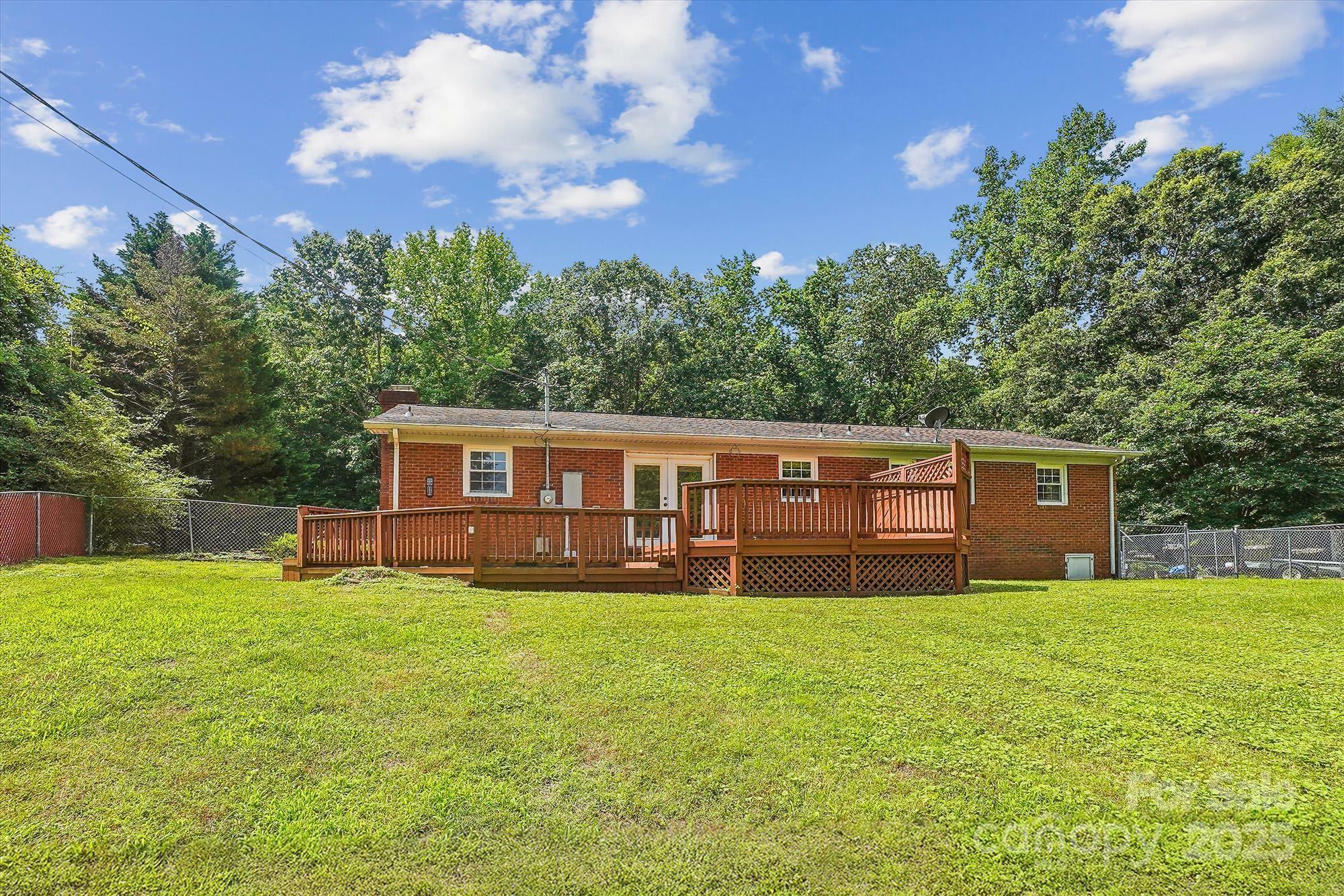 Property Photo: 8706 Richardson King Road NC 28173