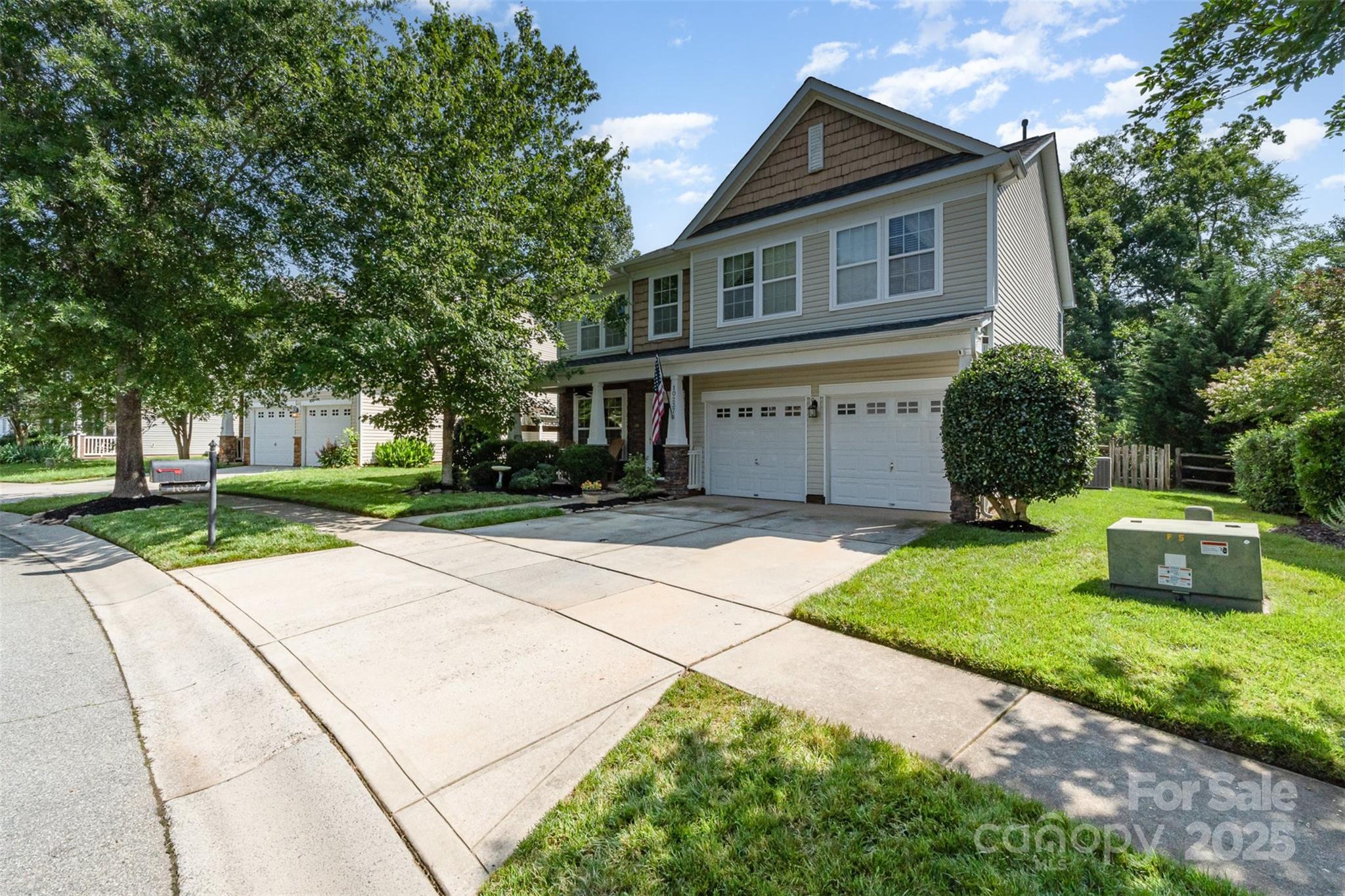 Property Photo: 10237 Broken Stone Court NC 28214