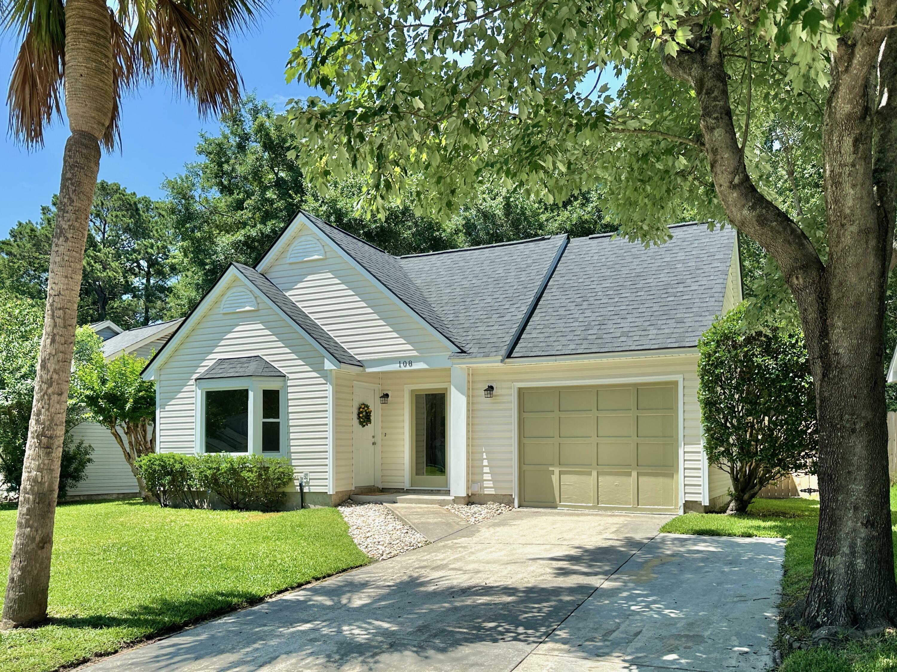 Property Photo: 108 Alston Circle SC 29445