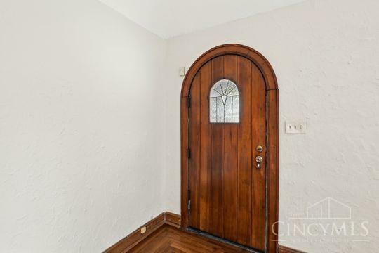 Property Photo: 1519 Robinwood Avenue OH 45237