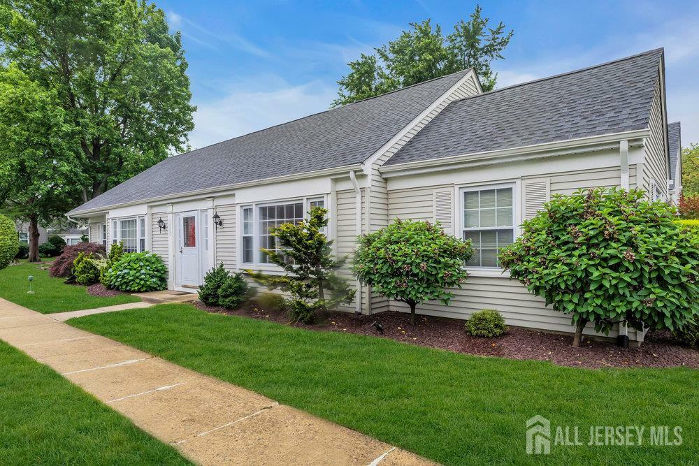 539 Old Nassau Road B  Monroe NJ 08831 photo