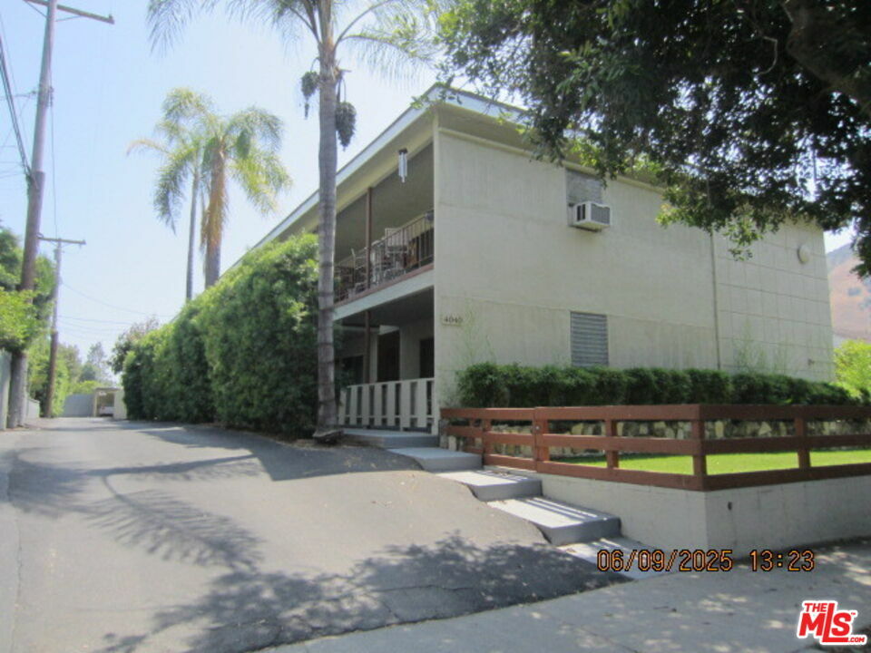 Property Photo: 4040 Verdant St CA 90039
