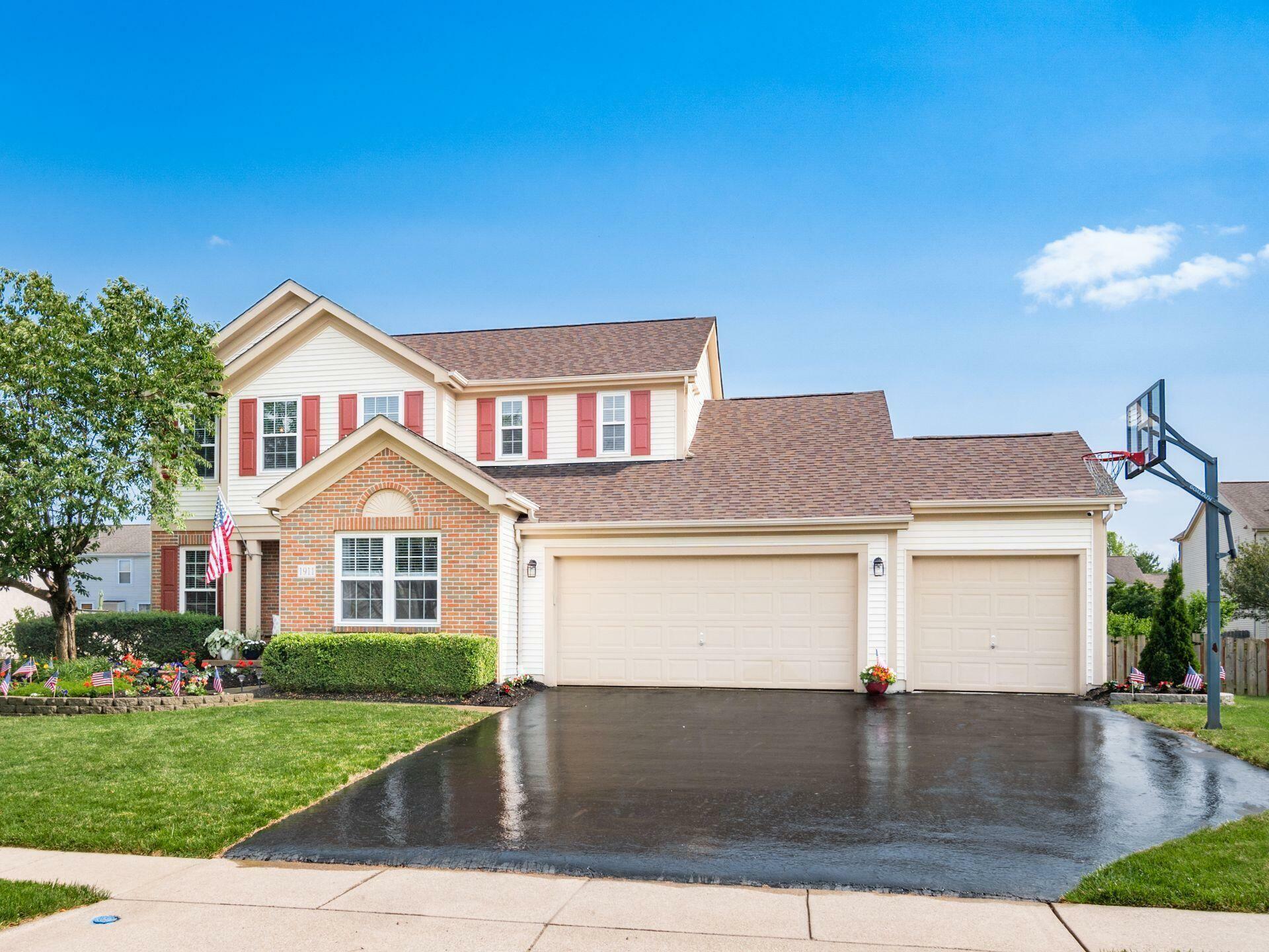 Property Photo: 1911 Autumn Wind Drive OH 43123