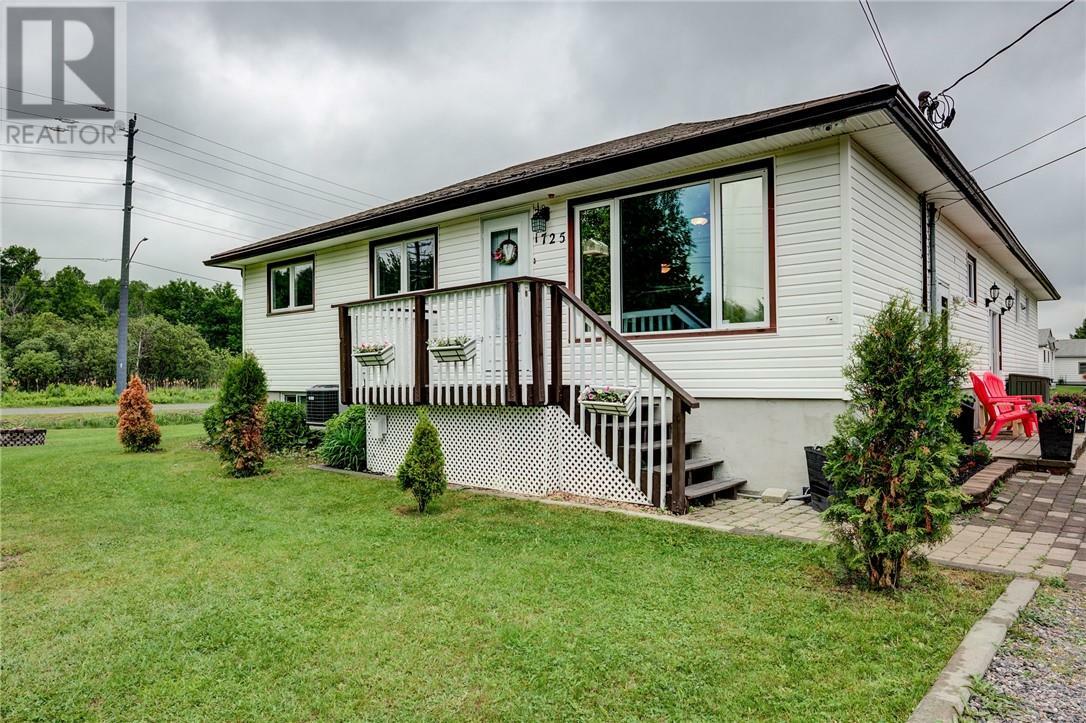 Property Photo: 1725 Desloges Road ON P3G 1C3