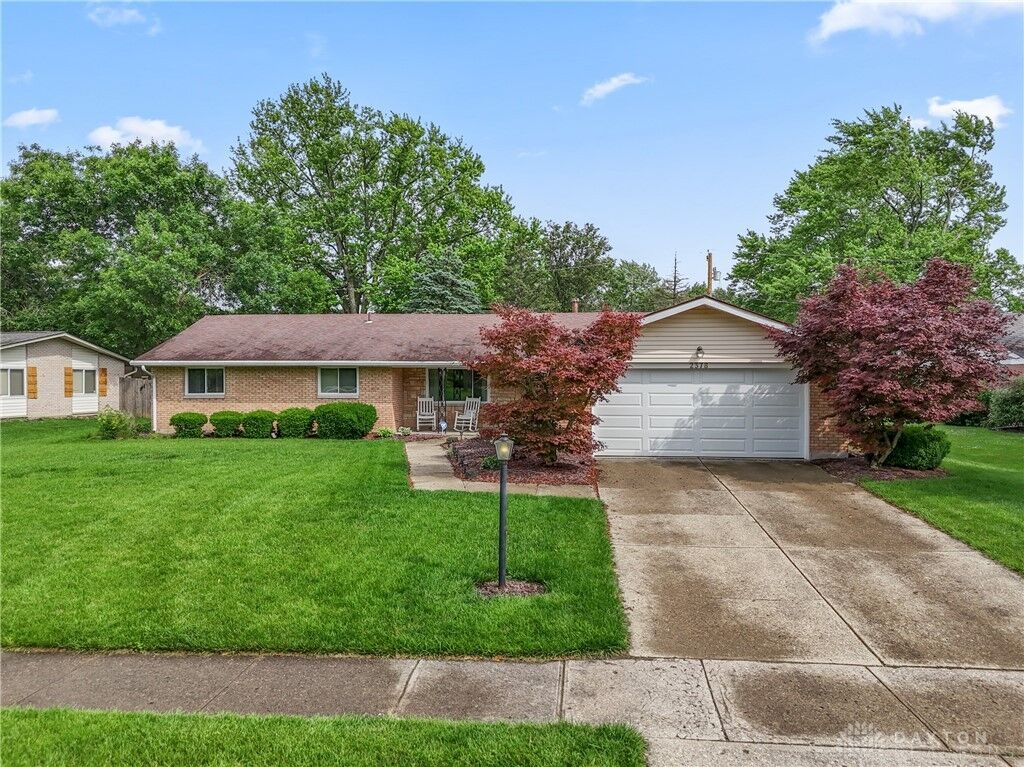 Property Photo: 2378 E Rahn Road OH 45440