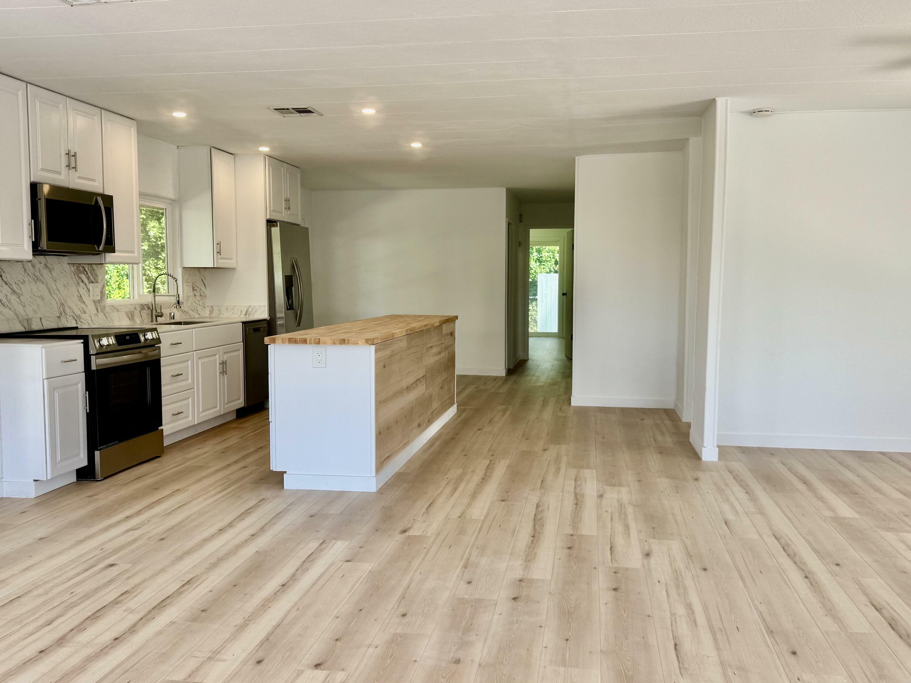 Property Photo: 49305 Ca-74 151 CA 92260