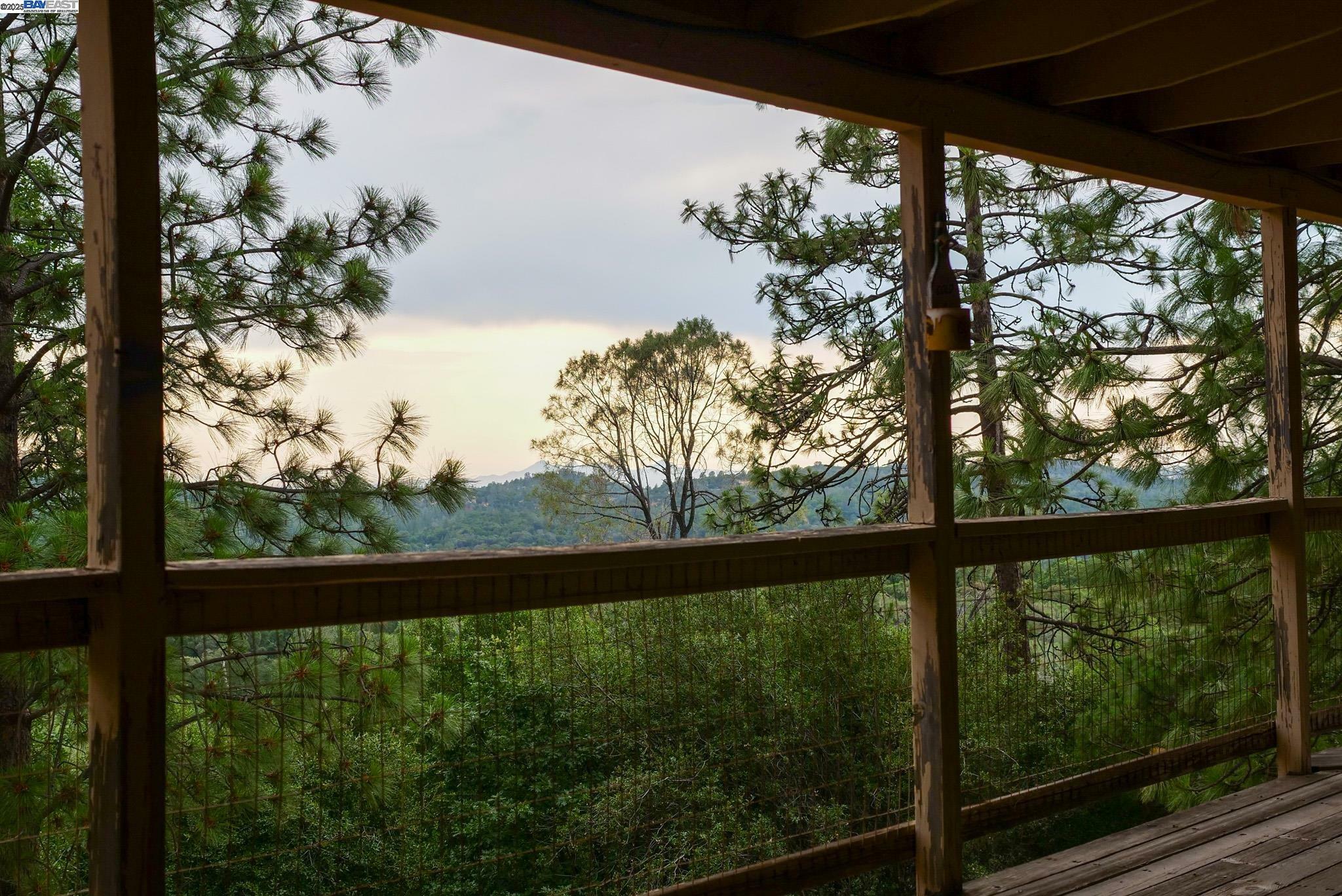 Property Photo: 11066 Shadow Hill Dr CA 95975