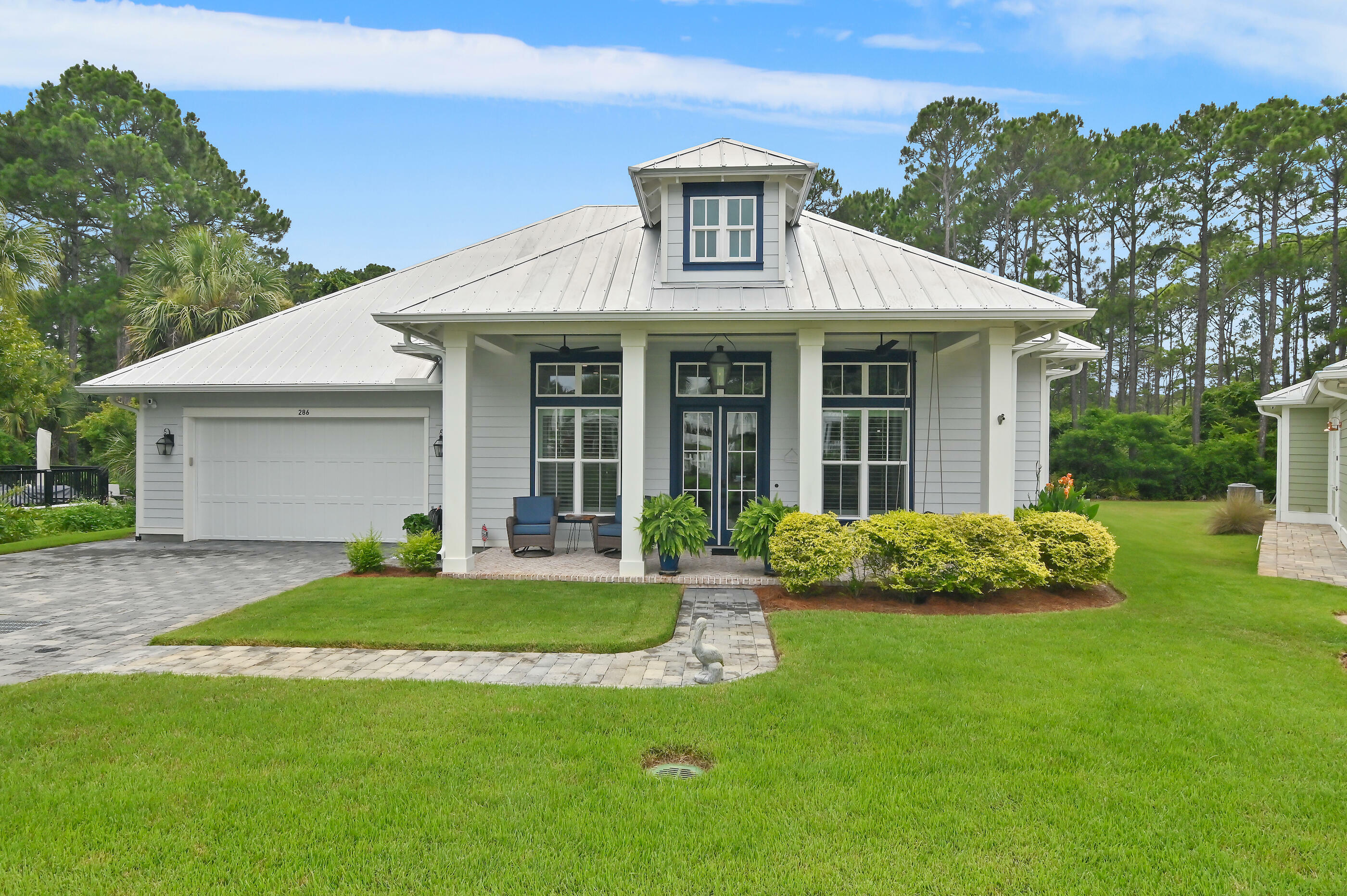 Property Photo: 286 Tradewinds Drive FL 32459
