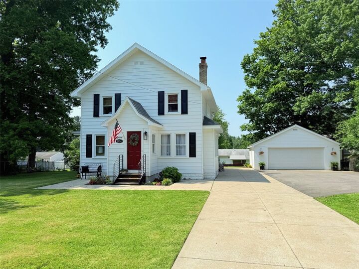 1834 W 52nd Street  Erie PA 16509 photo