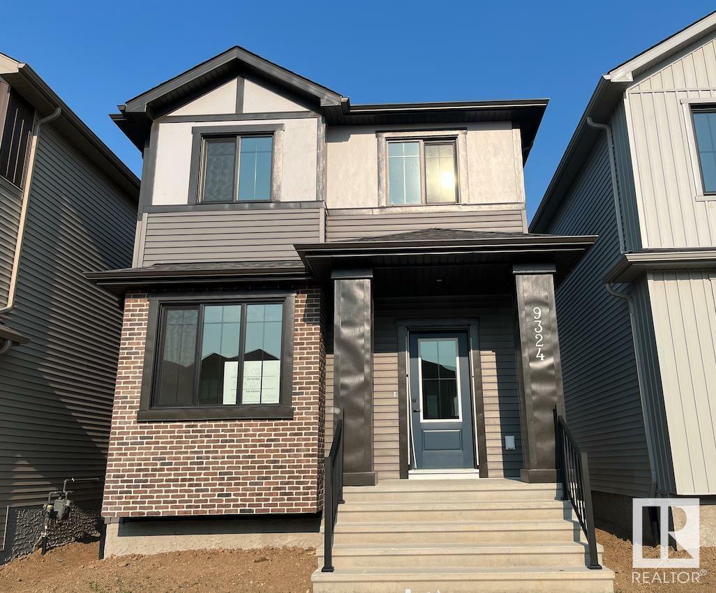 9324 221 Street NW  Edmonton AB T5T 6C9 photo