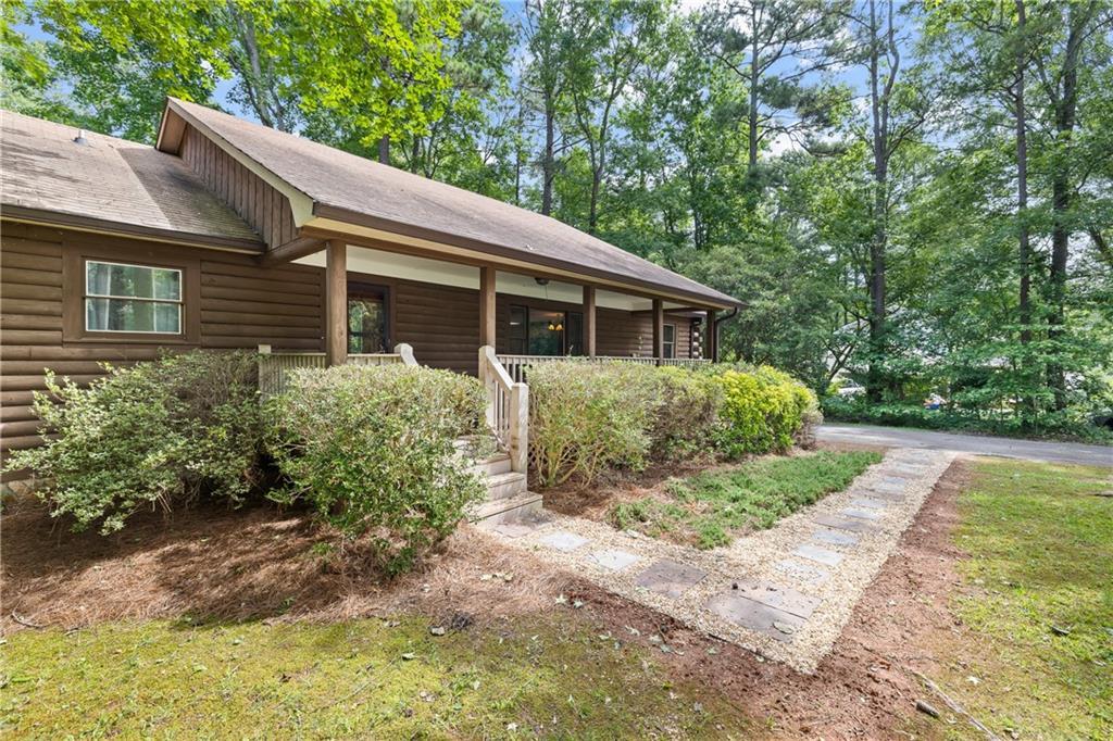 Property Photo:  1071 Windy Creek Drive  GA 30677 
