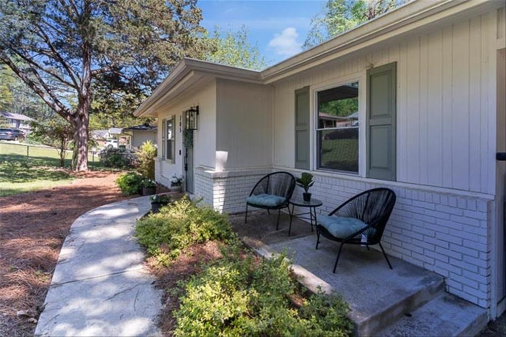 Property Photo: 705 Stewart Circle NW GA 30064
