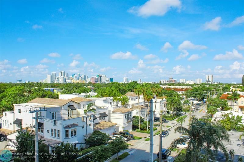 Property Photo: 900 NE 18th Ave 601 FL 33304
