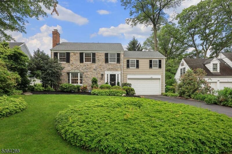 Property Photo:  214 Wells St  NJ 07090 