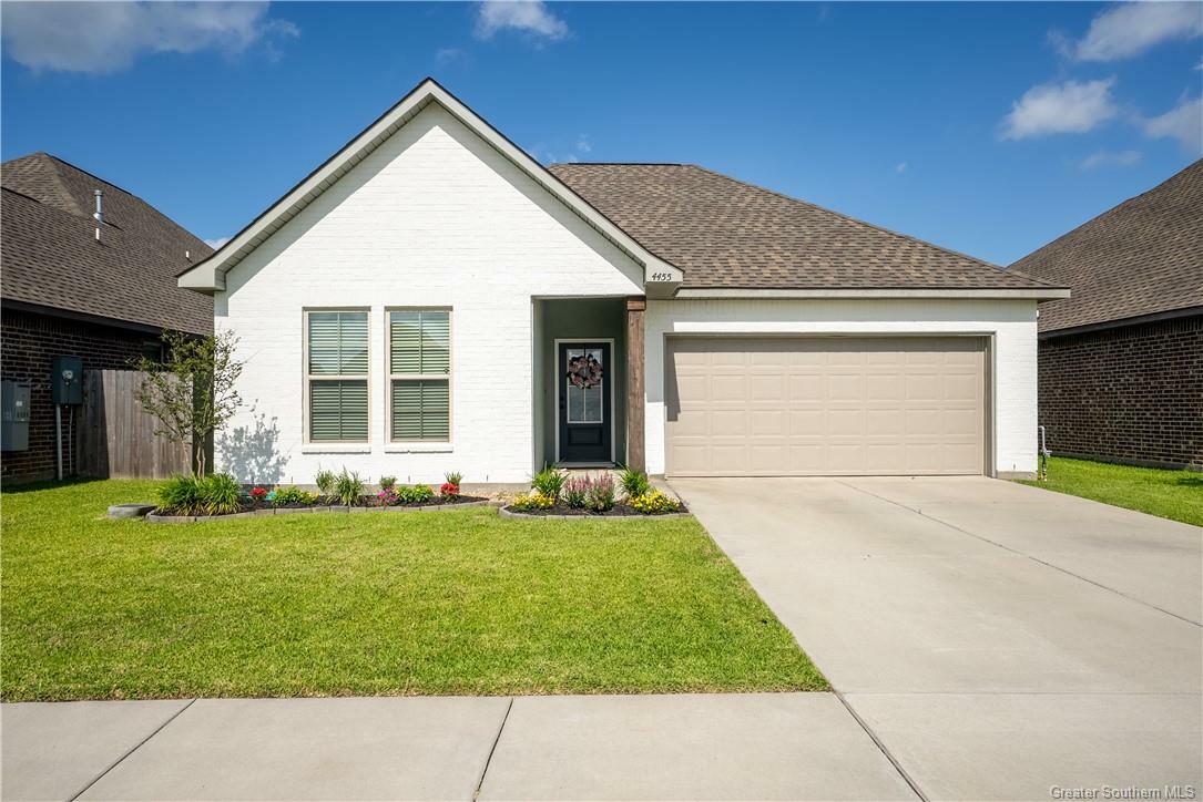 4455 Lakes Edge Drive  Lake Charles LA 70607 photo