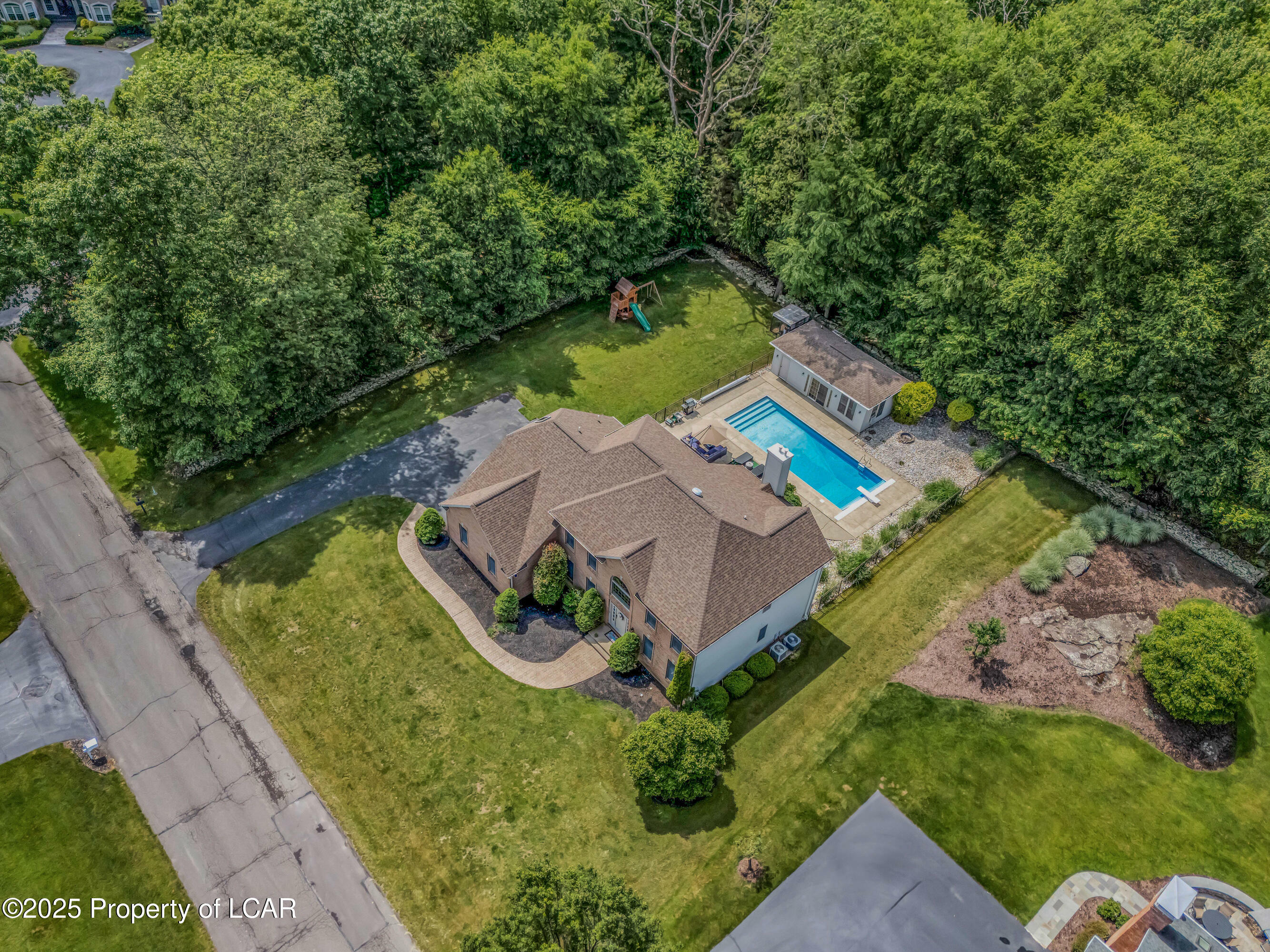 Property Photo: 46 White Tail Drive PA 18612