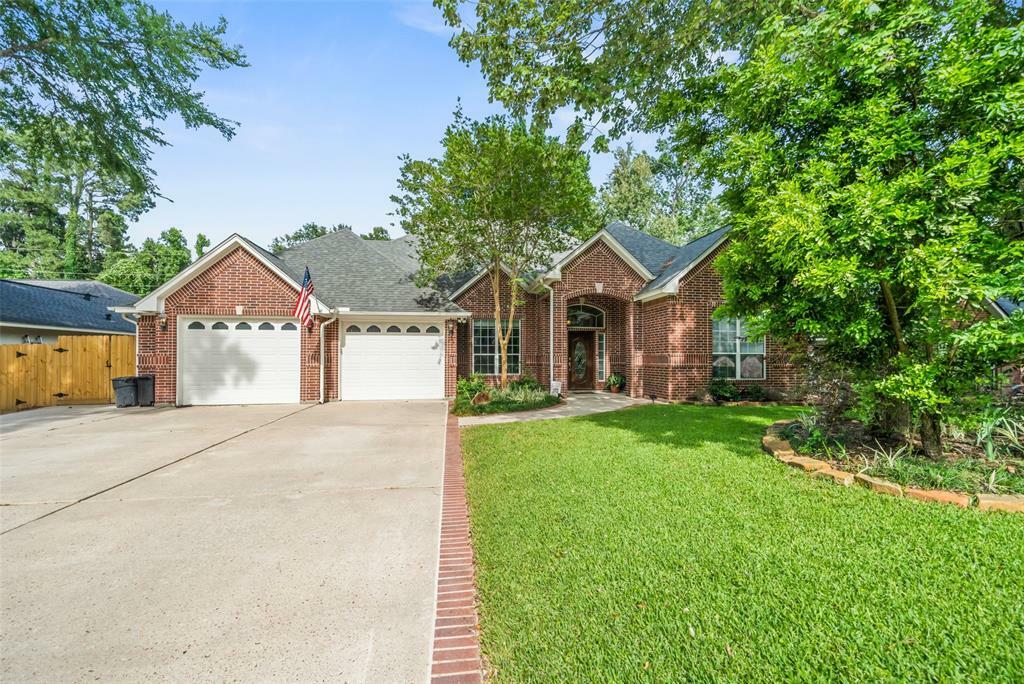 Property Photo:  143 Park Way  TX 77356 