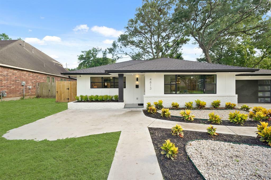Property Photo: 4813 Hummingbird Street TX 77035