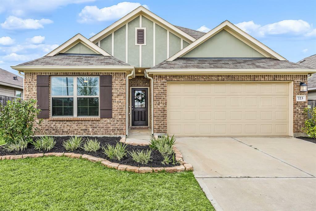 Property Photo: 723 Larkspur Shadow Drive TX 77354