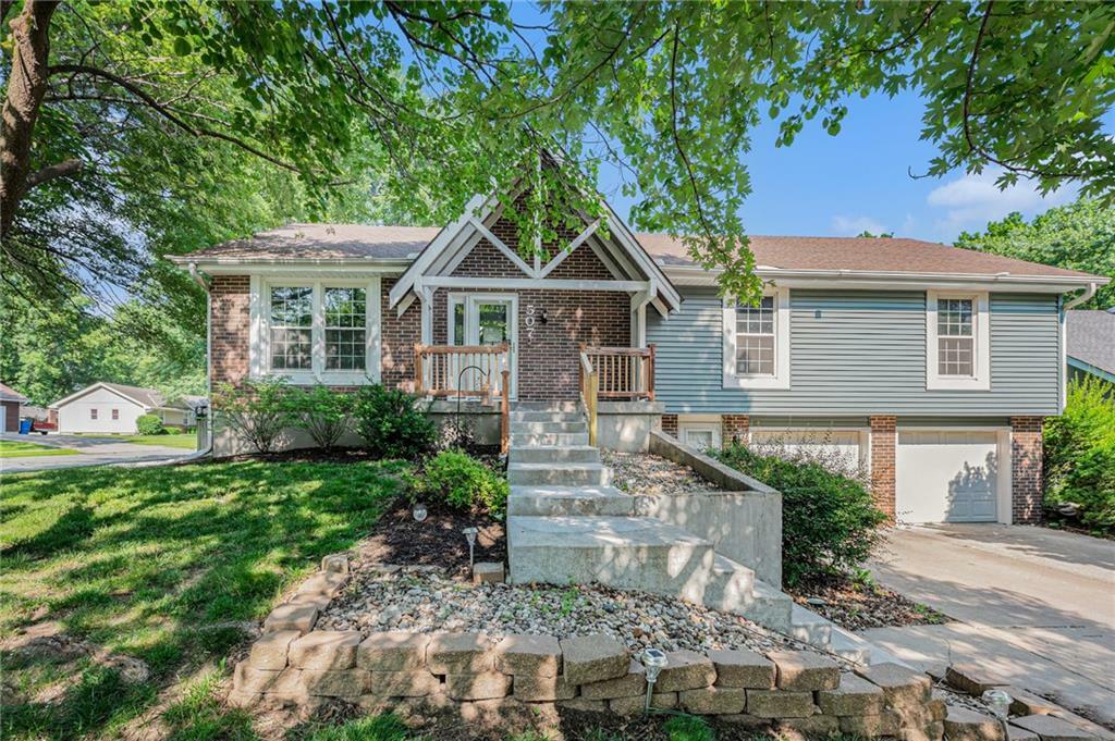 507 SE Adobe Drive  Lee's Summit MO 64063 photo