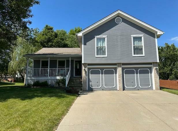 Property Photo:  412 Fletcher Drive  MO 64089 