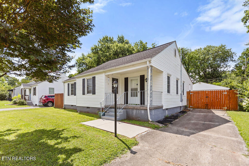 Property Photo: 2018 Price Ave TN 37920