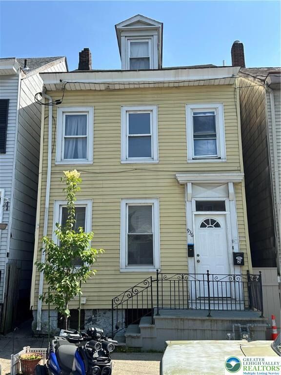 Property Photo:  936 Ferry Street  PA 18042 