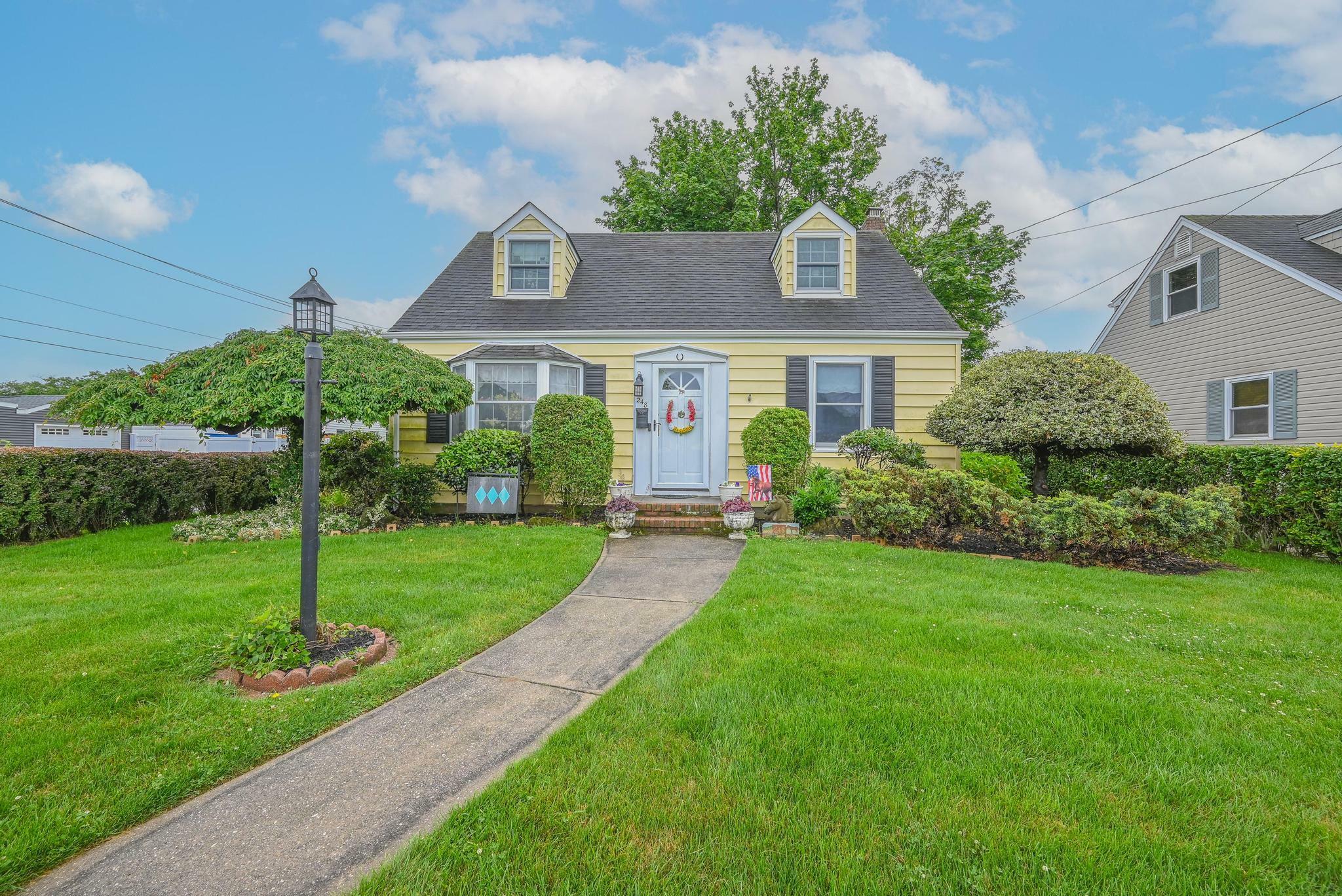 Property Photo: 248 N Rutherford Avenue NY 11758