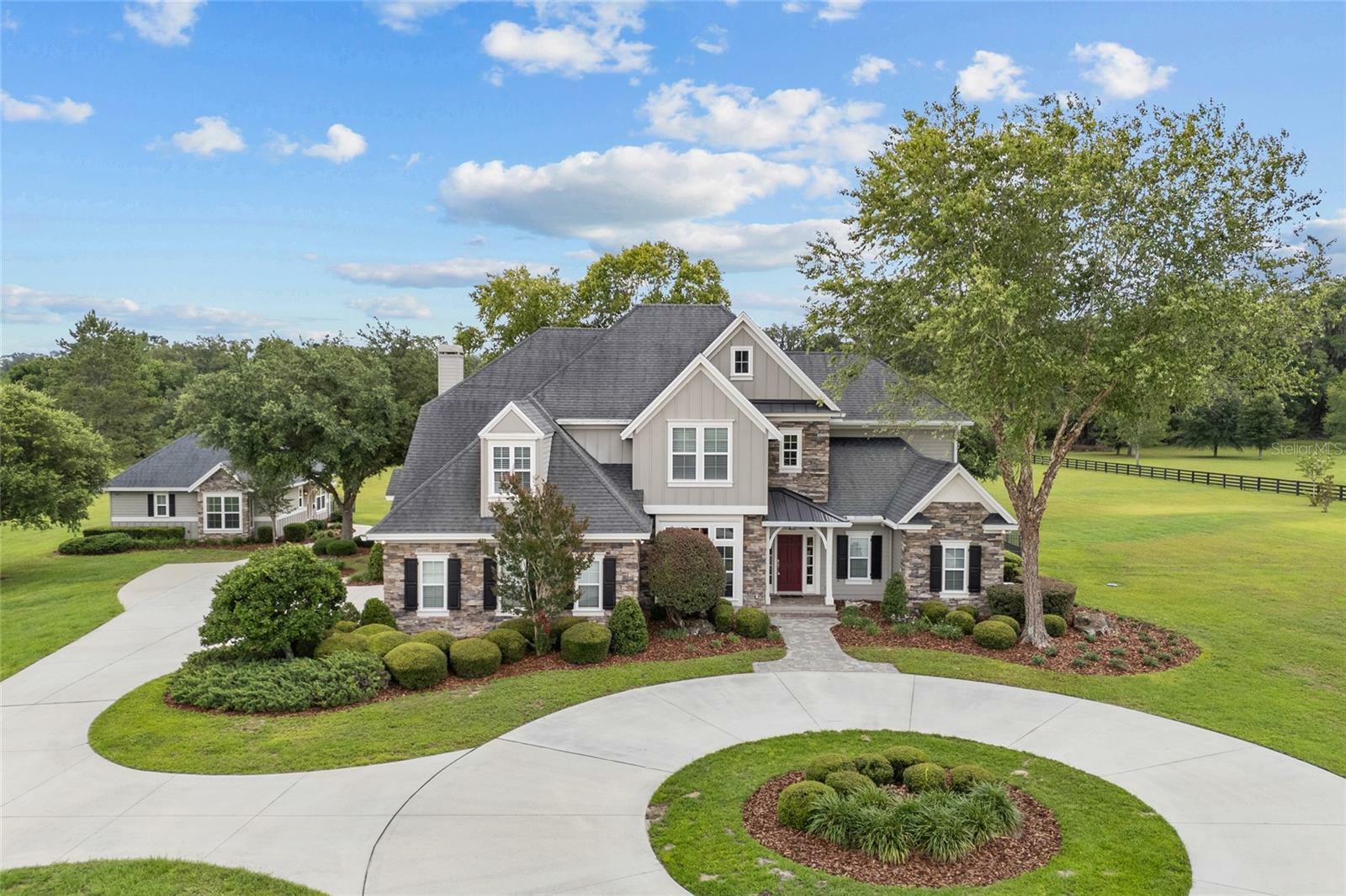 Property Photo: 10401 NW 153rd Terrace FL 32615