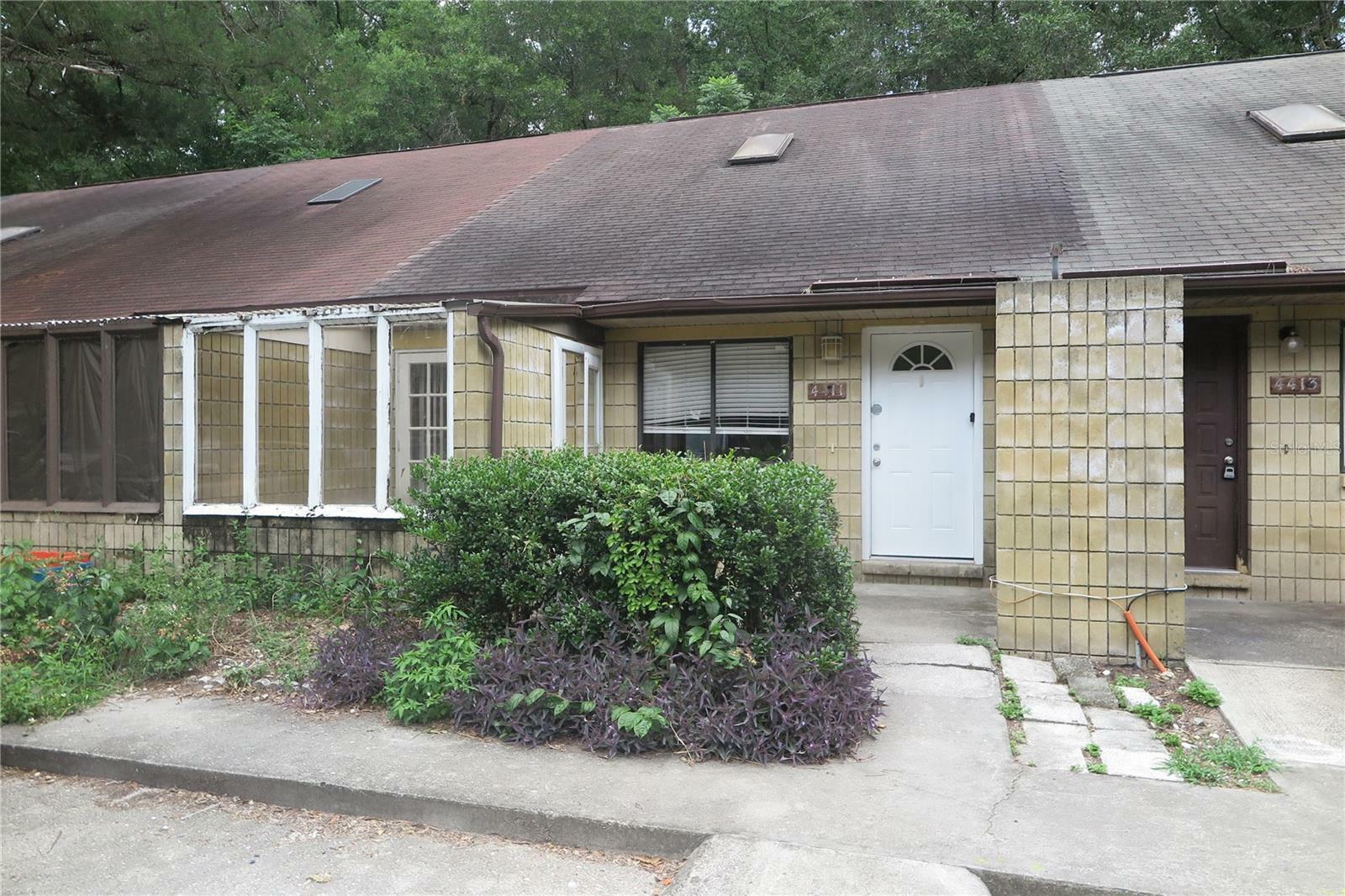 Property Photo:  4411 SW 67th Terrace  FL 32608 