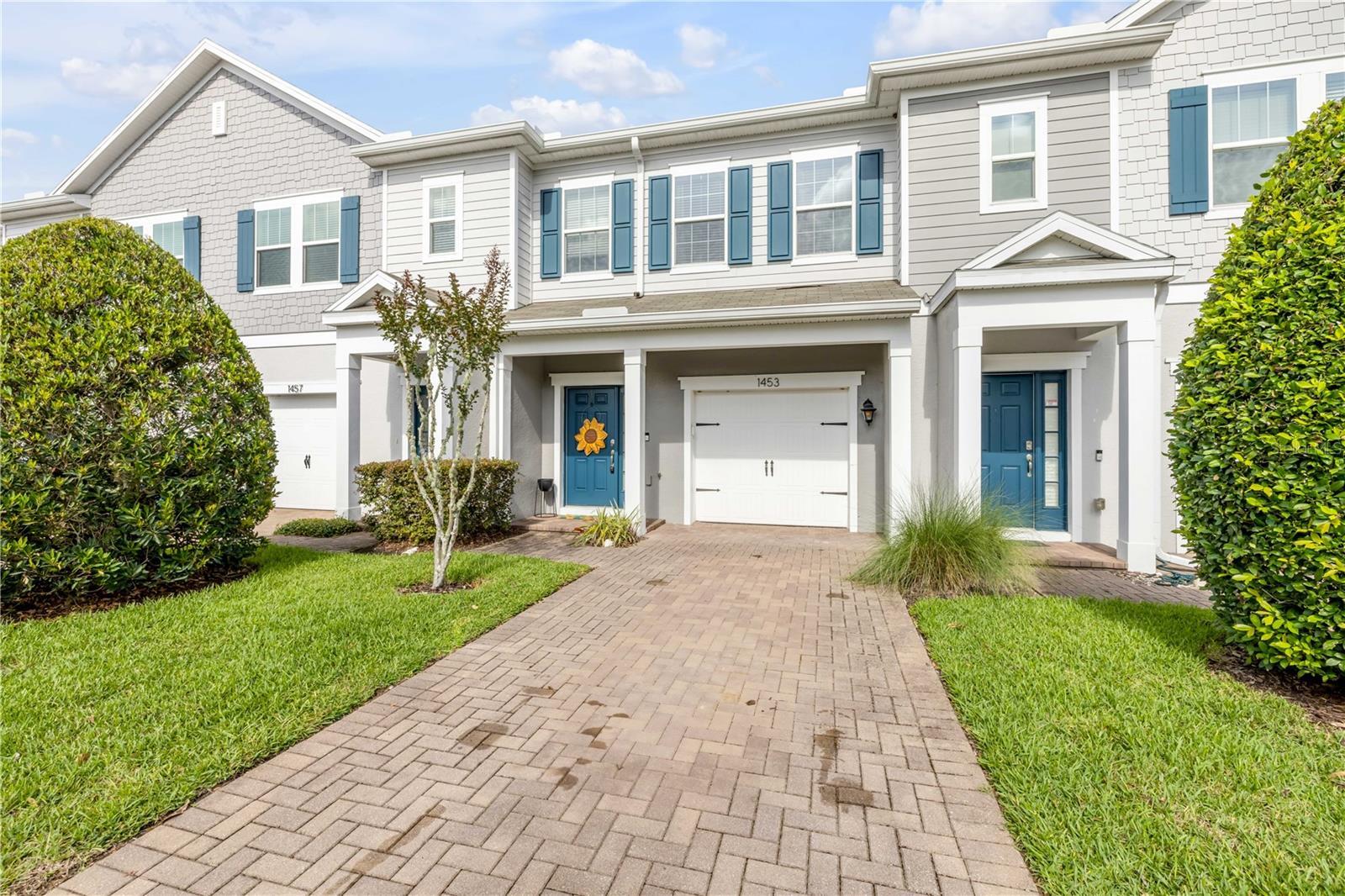Property Photo: 1453 River Rock Court FL 32765
