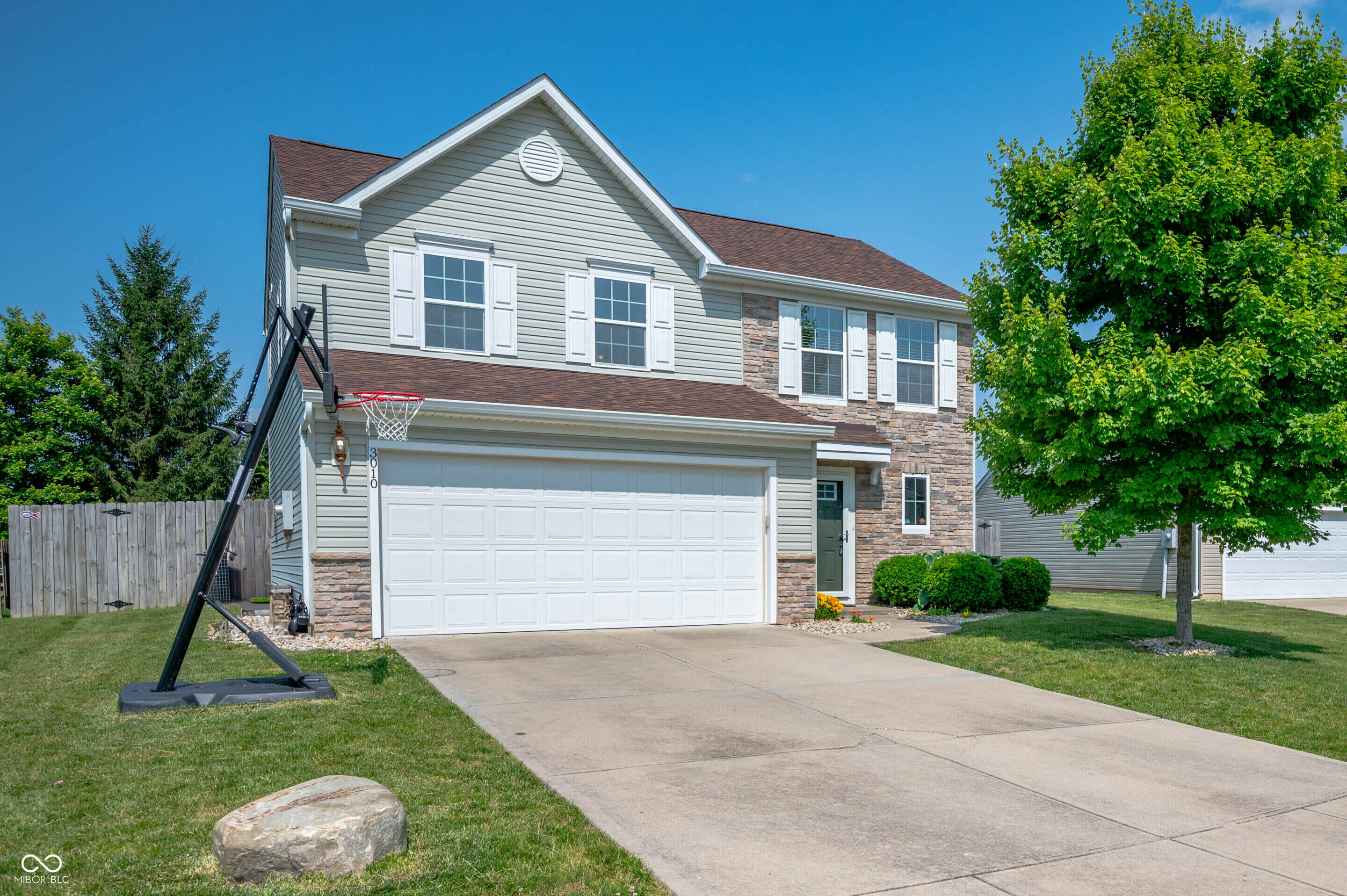 Property Photo: 3010 Underwood Court IN 46184
