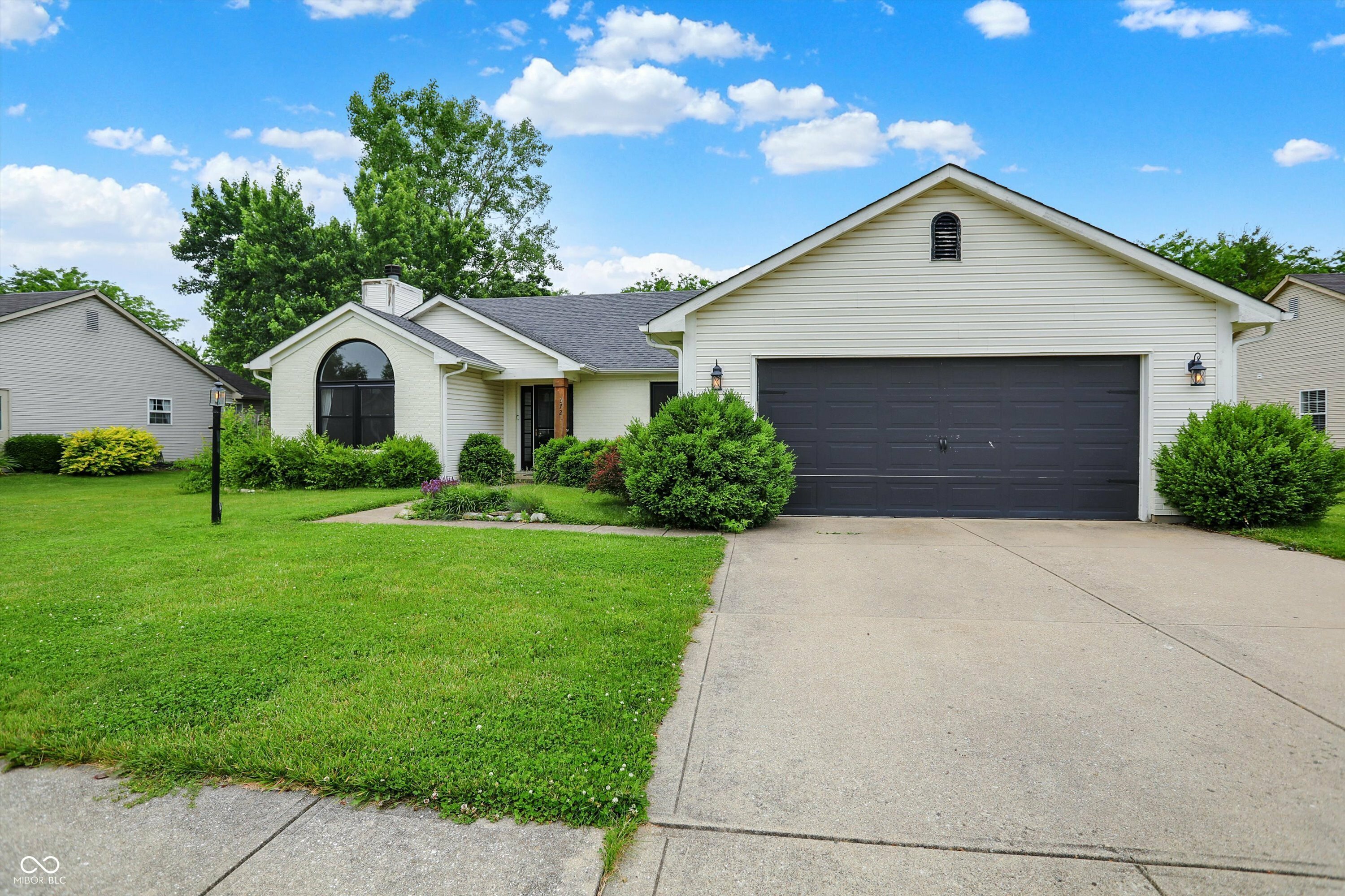Property Photo: 572 Quail Ridge Drive IN 46074