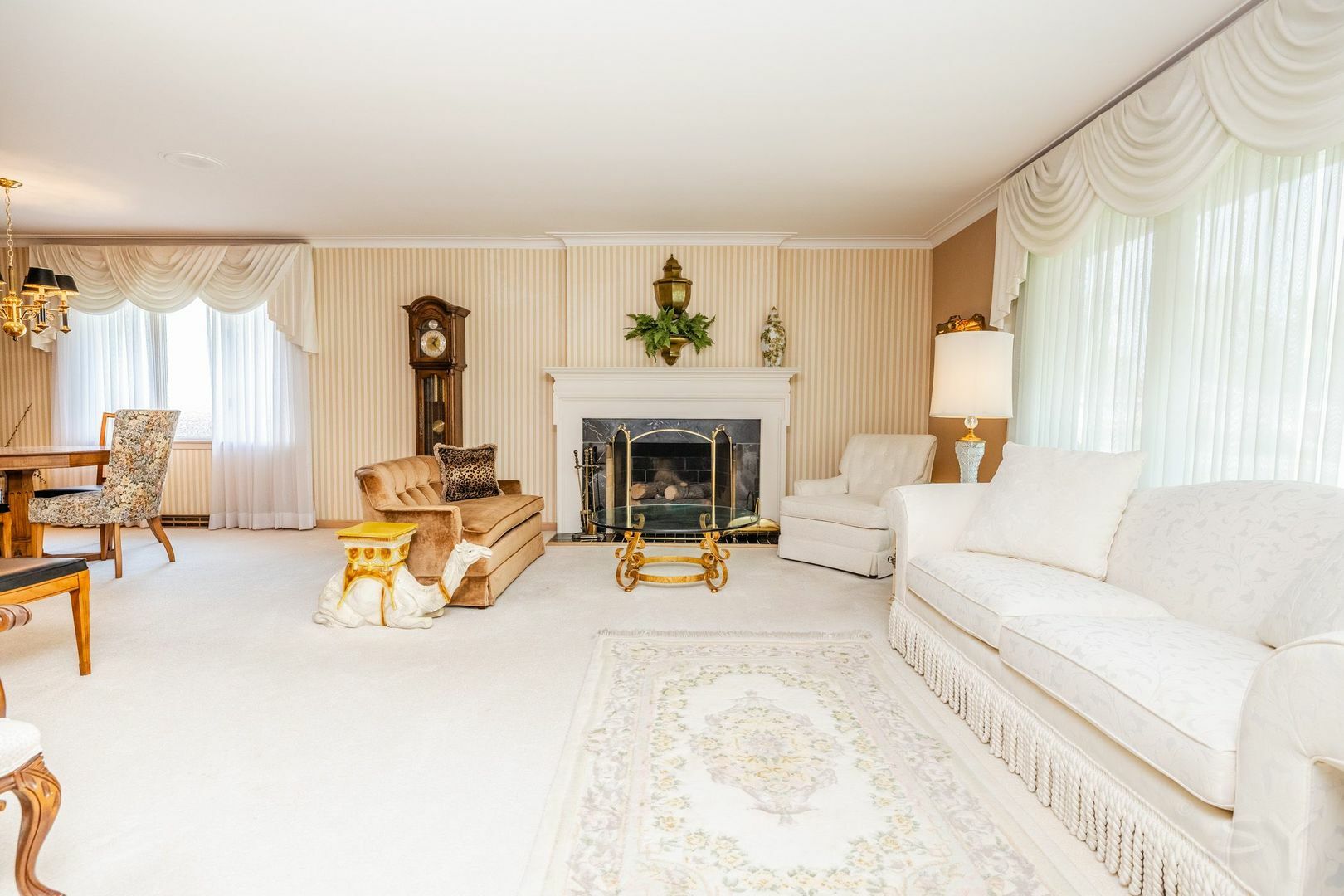 Property Photo: 10661 Newbury Street IL 60154