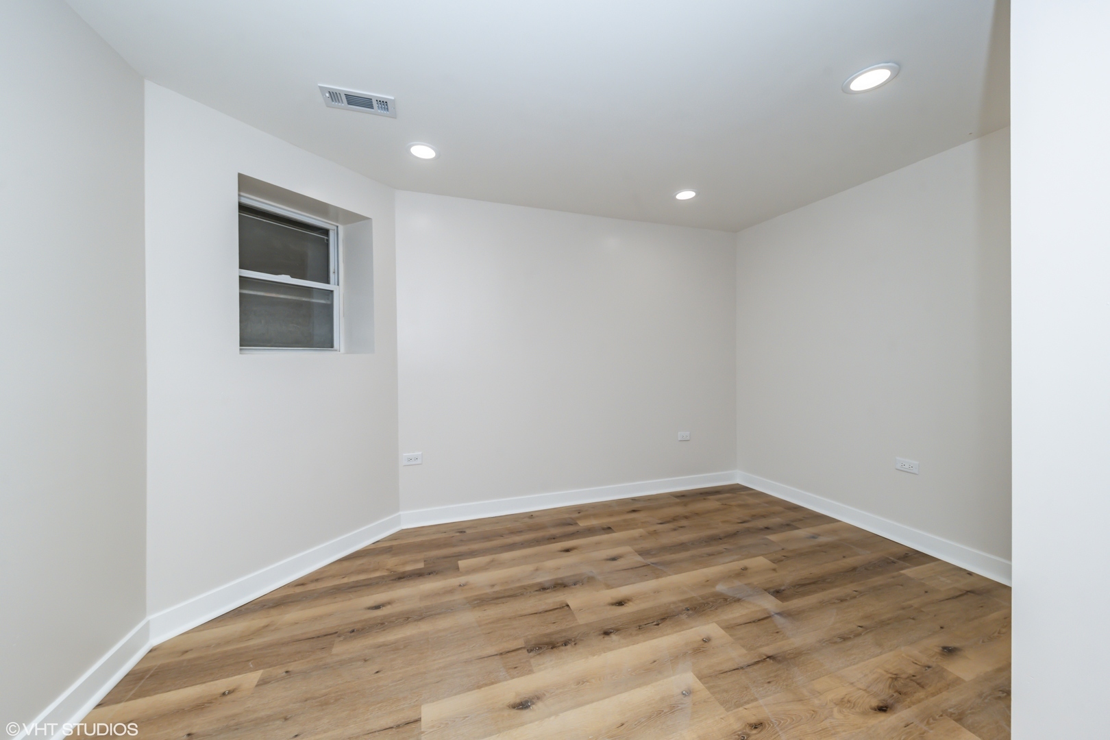 Property Photo: 1332 S Lawndale Avenue IL 60623