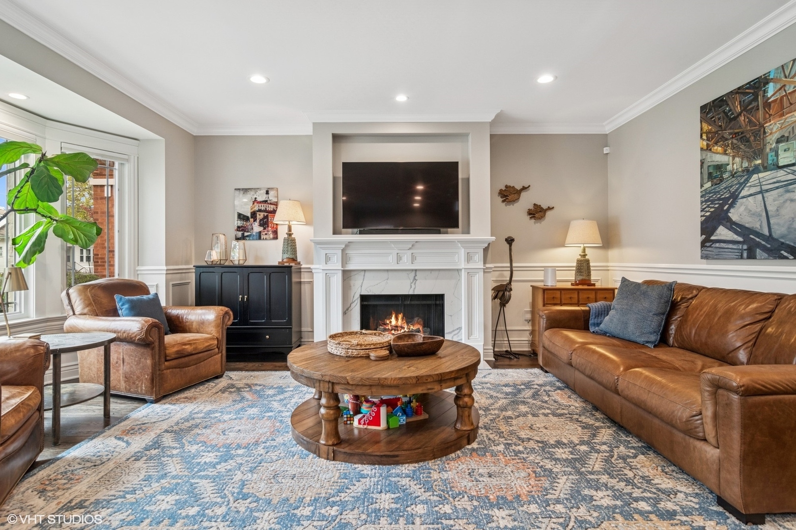 Property Photo: 4130 N Mango Avenue IL 60634