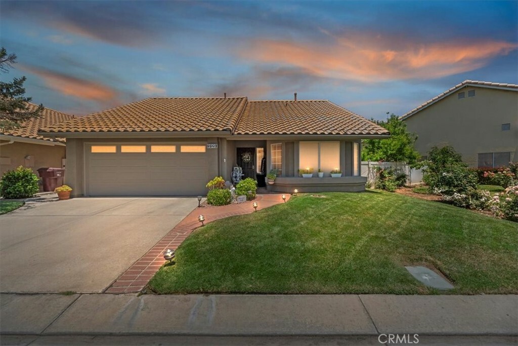 Property Photo: 5129 W Pinehurst Drive CA 92220