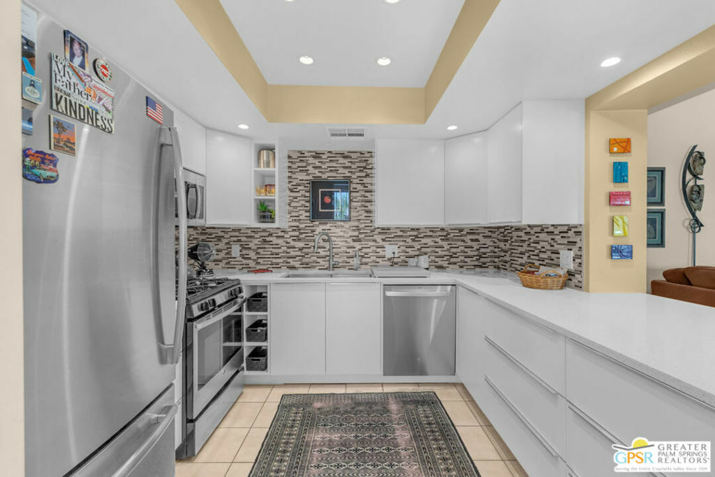 Property Photo: 2071 Normandy Court CA 92264