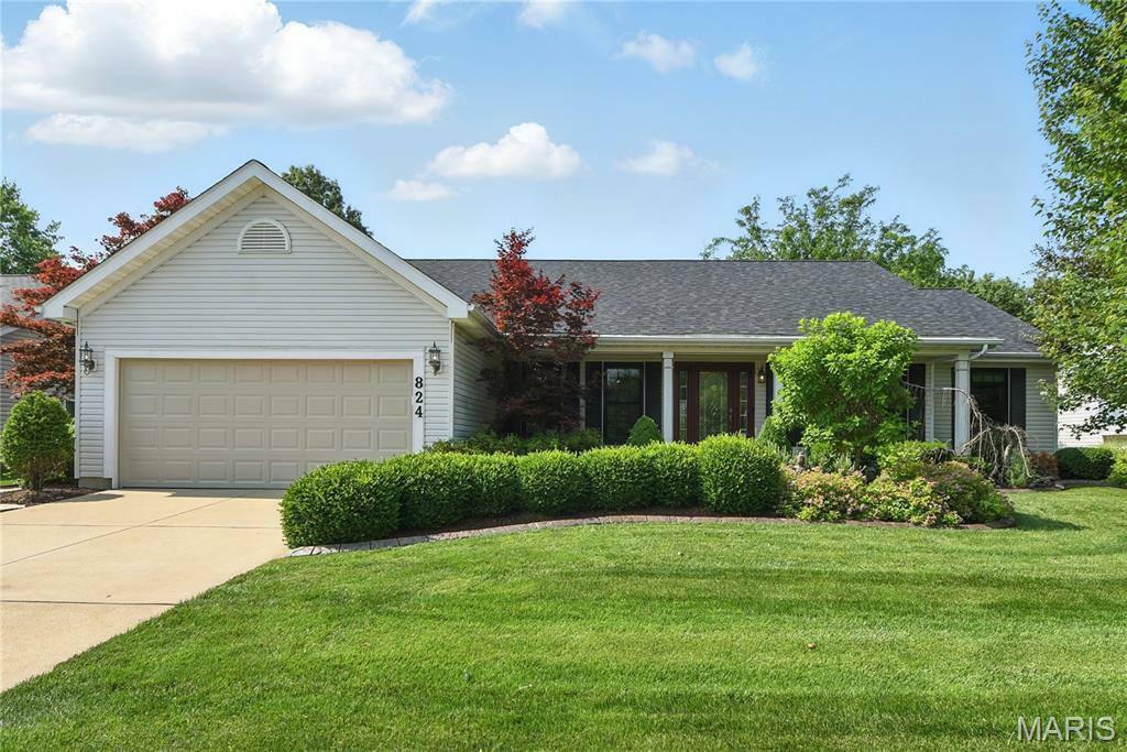 Property Photo: 824 Autumn Grove Drive MO 63366