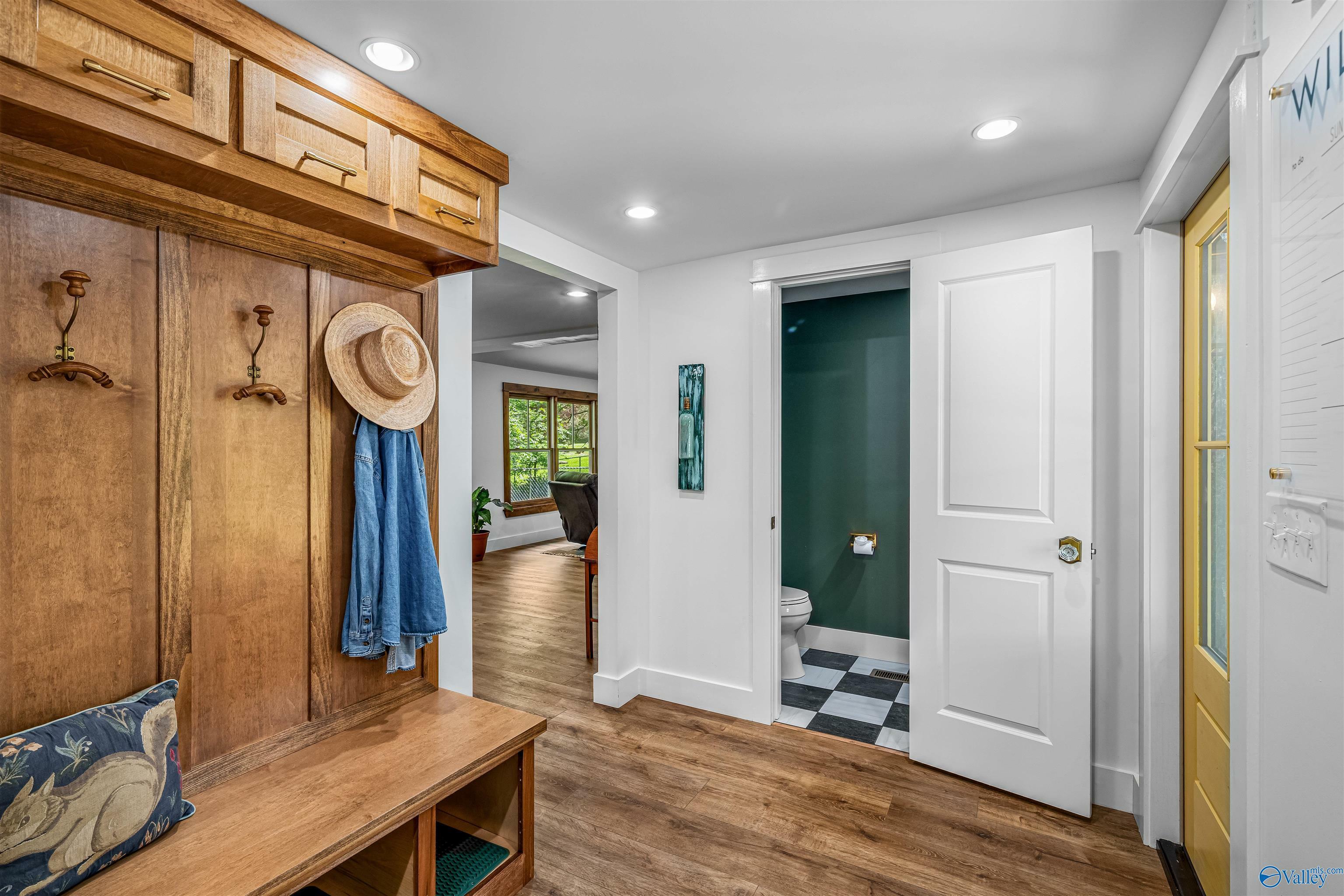 Property Photo:  472 Cutler Avenue  AL 35984 