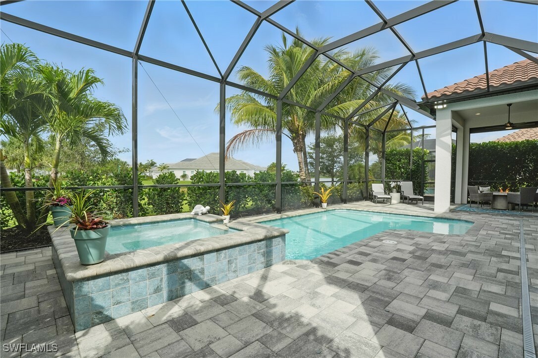 Property Photo: 3242 Belon Lane FL 34114