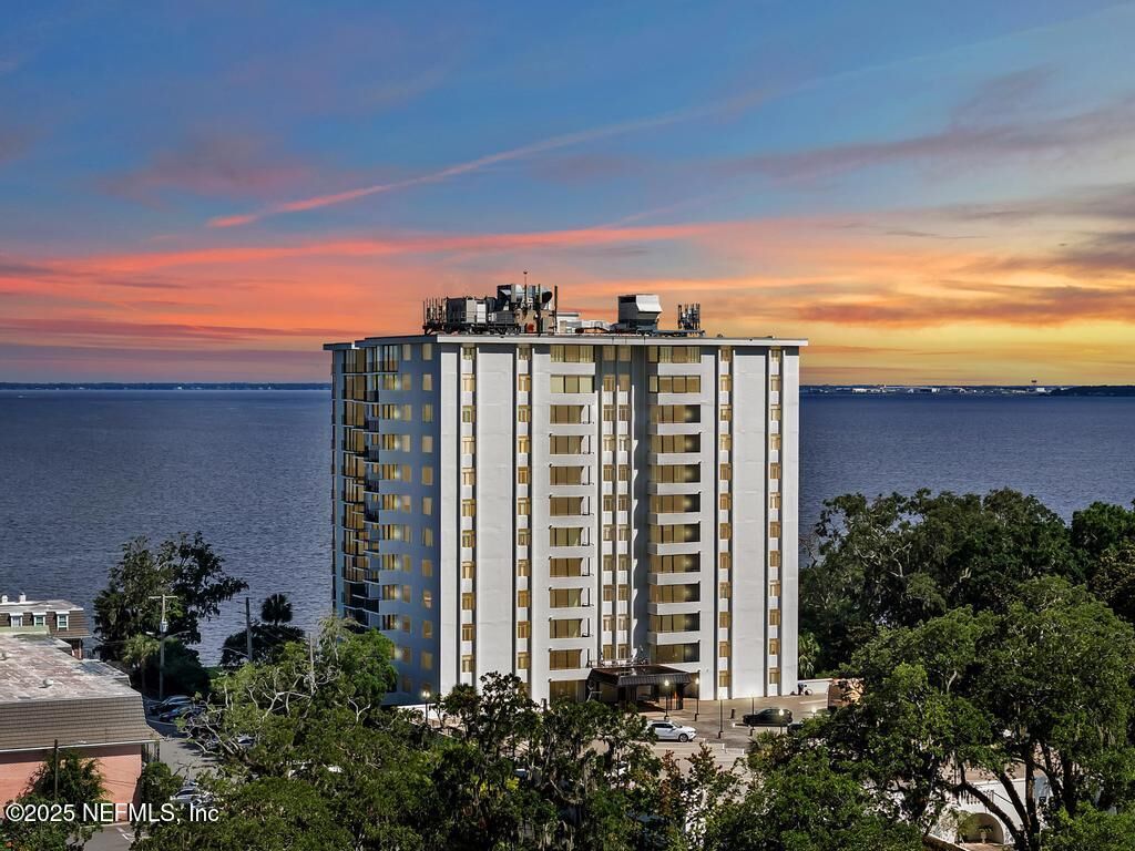 Property Photo: 2970 St Johns Avenue 10D FL 32205