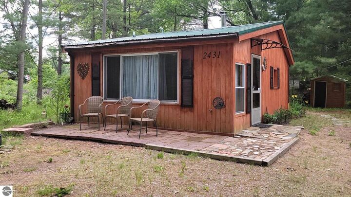 2431 Dodge Lake  Harrison MI 48625 photo