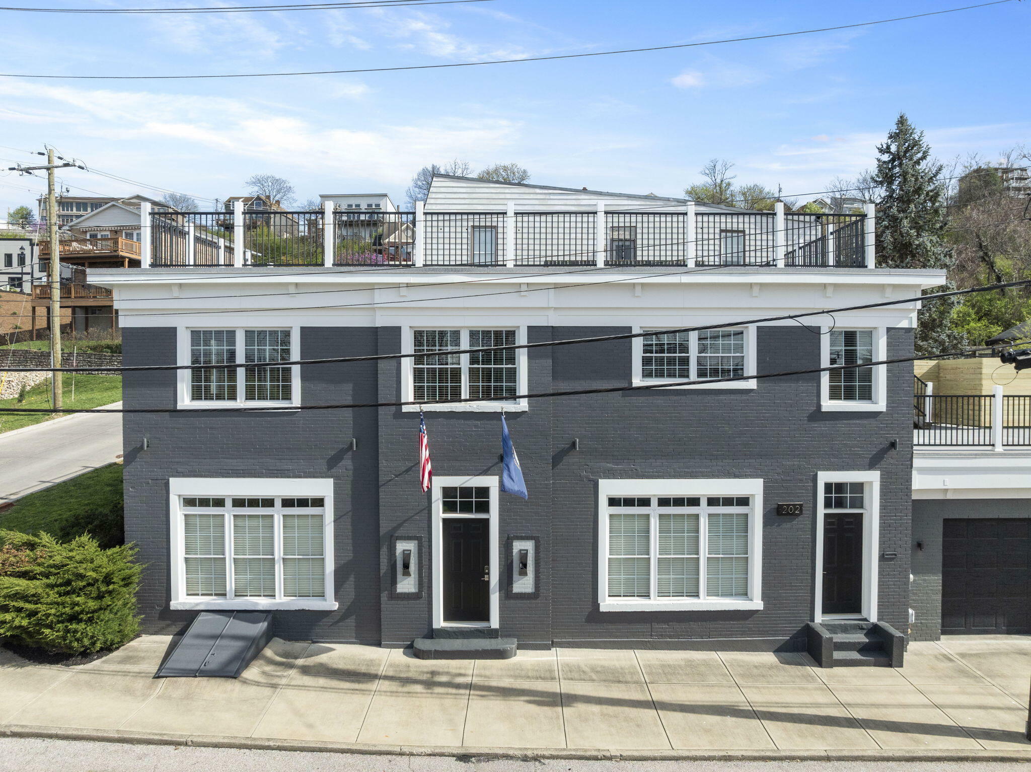 Property Photo: 202 W 13th Street KY 41071