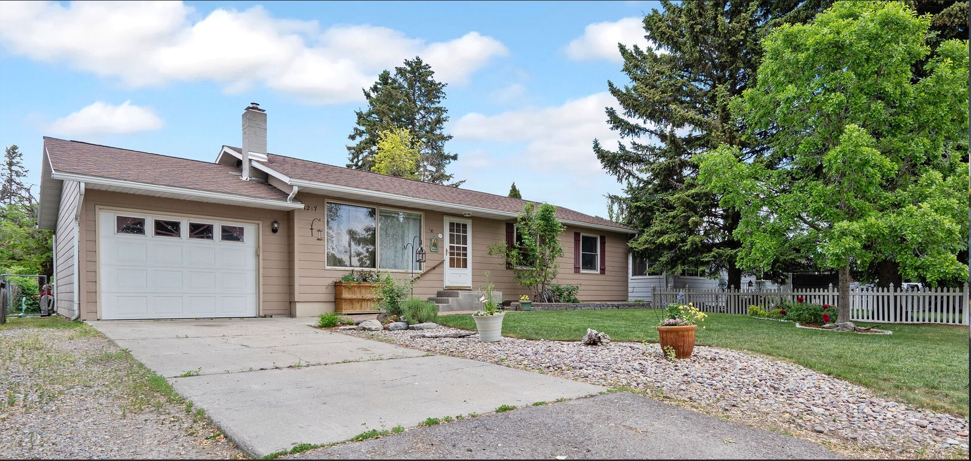 Property Photo: 1217 5th Street W MT 59901