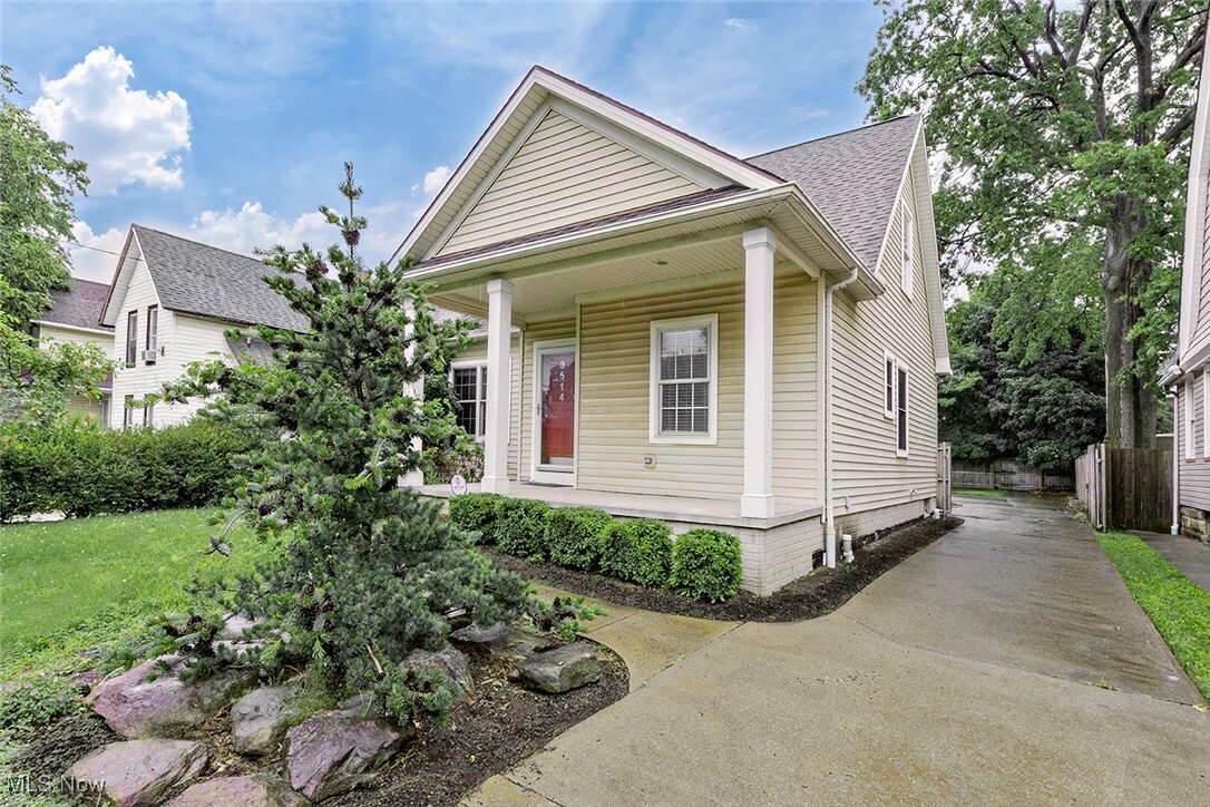 Property Photo: 3514 Muriel Avenue OH 44109