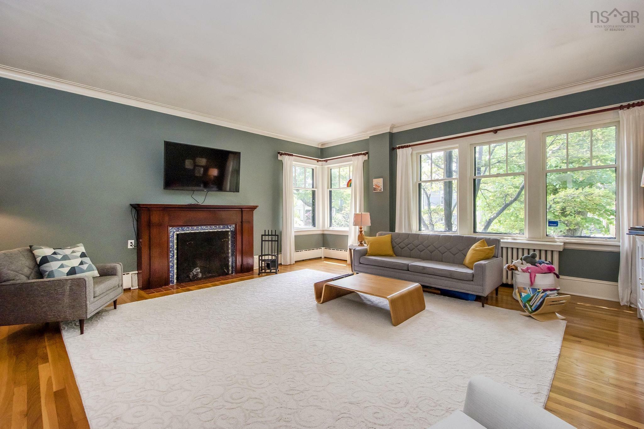 Photo de la propriété: 1589 Larch Street NS B3H 3W9