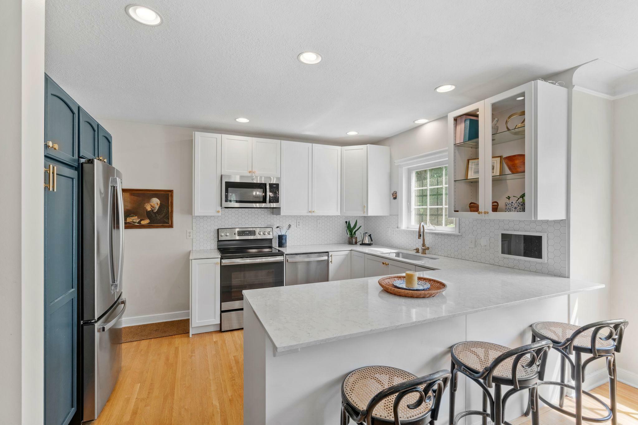 Property Photo: 3252 Georgia Avenue S MN 55426